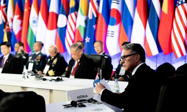Australia trage un semnal de alarmă privind expansiunea militară a Chinei