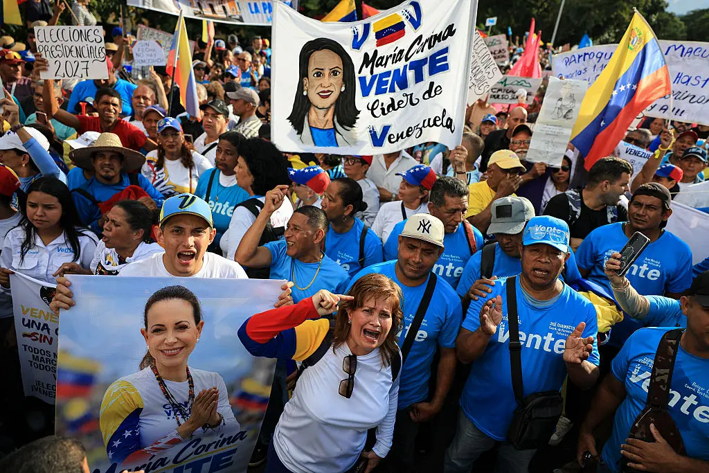 Mii de oameni au ieșit în stradă la Caracas pentru a cere alegeri libere